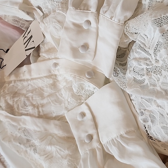 NWT Zara White Lace Top with Bow Tie Collar, Size M - Picture 7 of 9